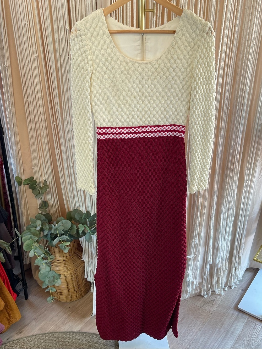 Vintage 70s crochet dress long sleeved textured knit maxi dress two toned MOD